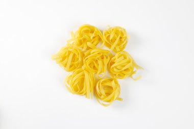 Kuru makarna tagliatelle Yuvaları