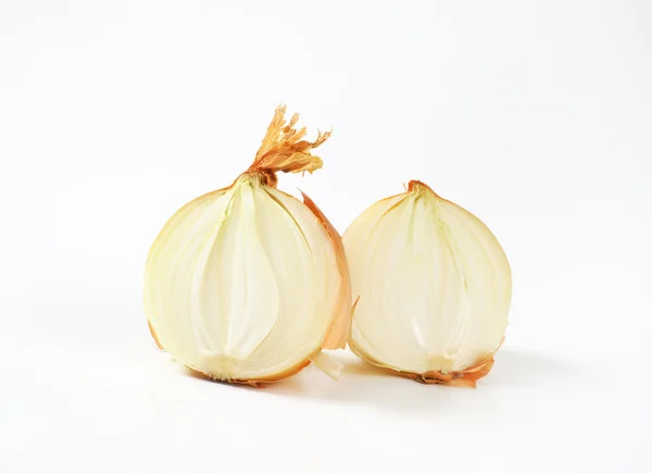 Halved raw onion — Stock Photo, Image