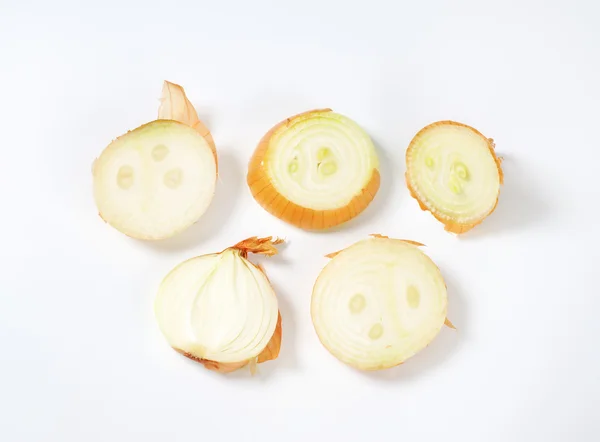 Sliced raw onion — Stock Photo, Image