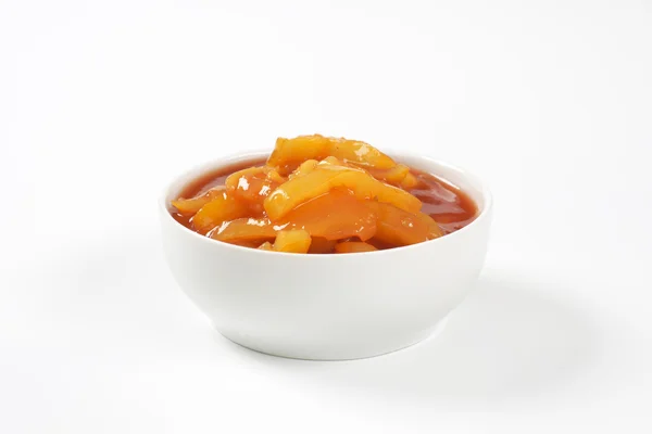 Тушеный перец в томатном соусе — стоковое фото