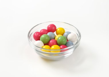 Renkli şeker topları