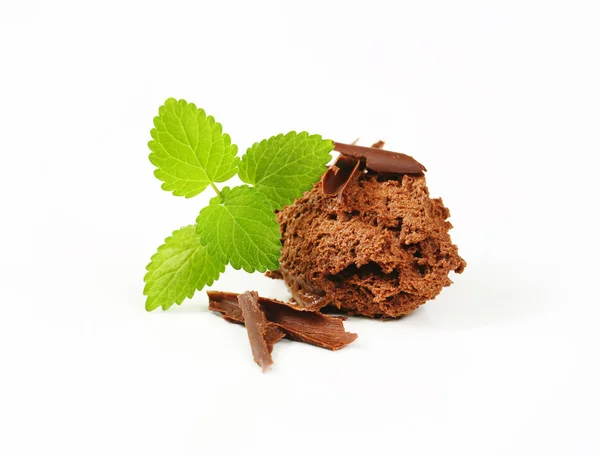 Шоколадный мусс ("Мусс в шоколаде" ) — стоковое фото