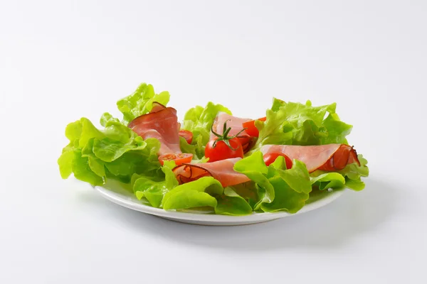 Lettuce and thin sliced Black Forest ham — Stock Photo, Image