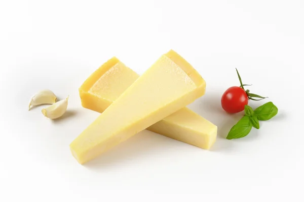Parmezán sajt ékek — Stock Fotó