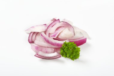 Kırmızı soğan dilimlenmiş