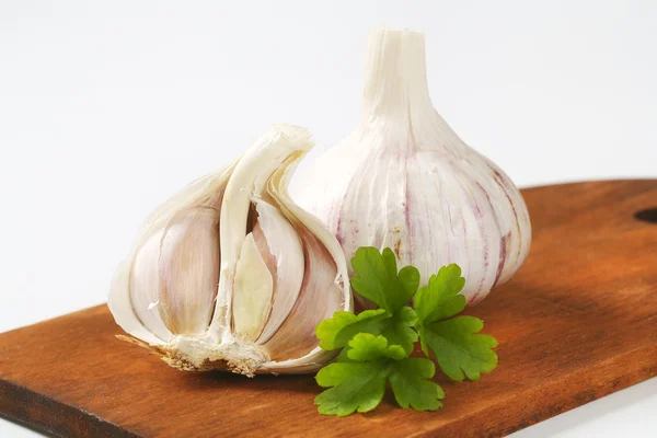 Bulbi di aglio fresco — Foto Stock