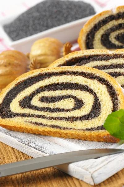 Sliced poppy seed roll — Stock Photo, Image