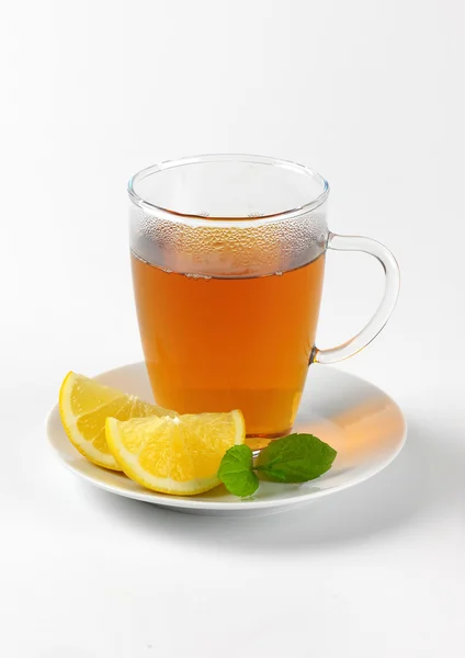 Egy csésze tea citrommal. — Stock Fotó