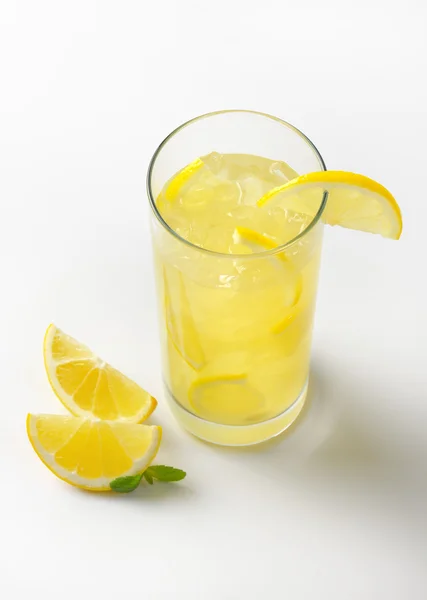 Zumo de limón fresco — Foto de Stock