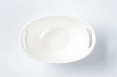 Beyaz oval Kase kulplu