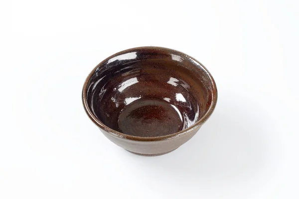 茶色の陶器ボウル — ストック写真