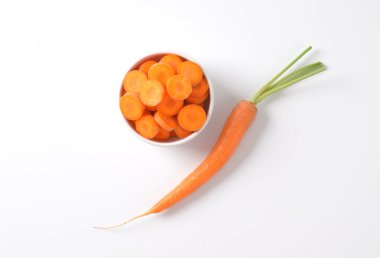 taze havuç, dilimlenmiş