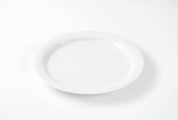 Στρογγυλό πιάτο πορσελάνης — Φωτογραφία Αρχείου