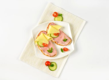 açık yüzlü sandviç