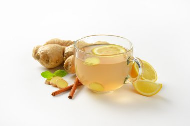 zencefil çayı fincan
