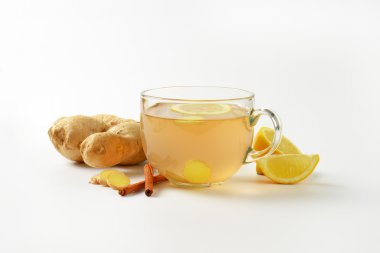 zencefil çayı fincan