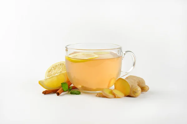 Xícara de chá de gengibre — Fotografia de Stock