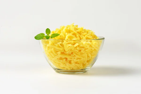 Cuenco de queso rallado —  Fotos de Stock