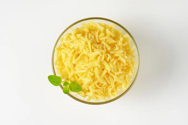 Ciotola di formaggio grattugiato — Foto Stock