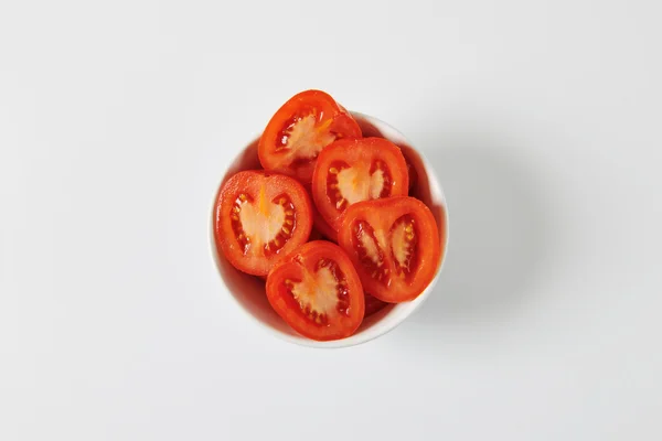 Pomodori freschi dimezzati — Foto Stock