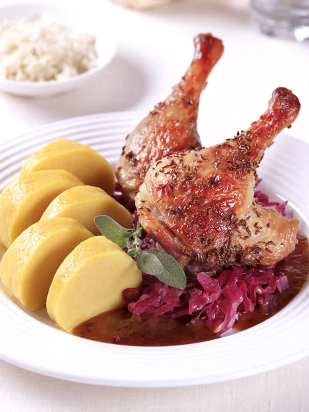 Roast Duck with Red Cabbage and  Potato Dumplings — Stock Photo, Image