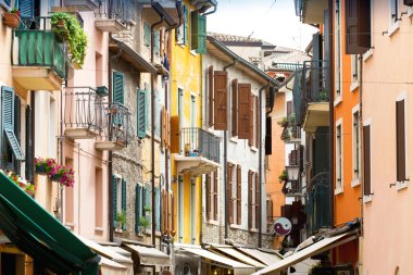 Sokak Garda, İtalya