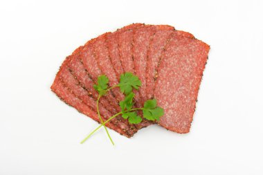 Karabiber salam dilimleri