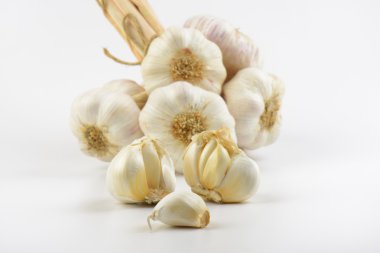 sarımsak ampuller ve karanfil