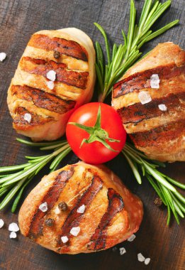 ızgara domuz madalyonlar