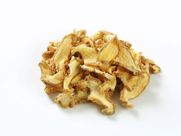 Dried ginger slices