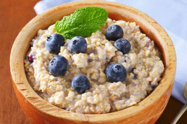 Bütün tahıl yulaf lapası