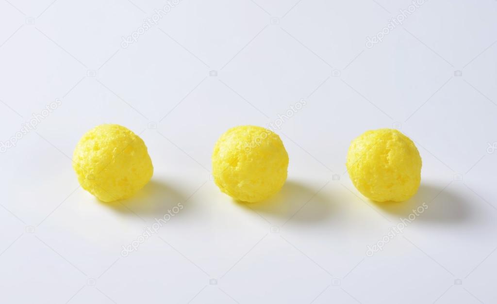Puffed cereal balls