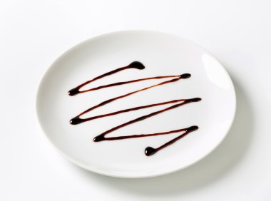 çikolata şurubu damla