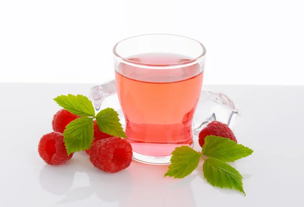 Glass of raspberry flavored water — Stock Photo, Image