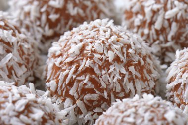 Çikolata Hindistan cevizi yer mantarı