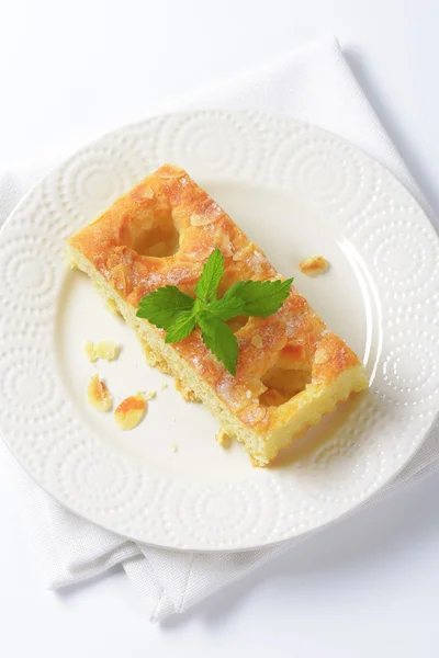 Pastel de esponja de almendra —  Fotos de Stock