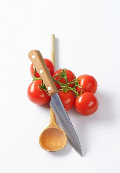 Bunch of fresh red tomatoes — Stock Photo, Image