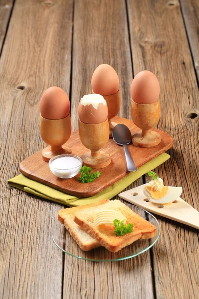 Kokte egg i – stockfoto