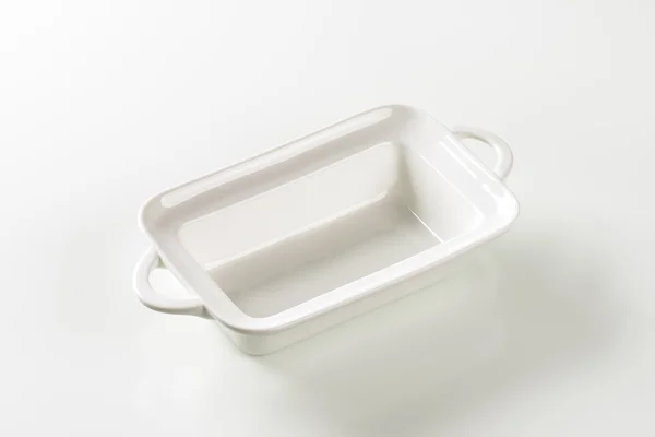 Plato de cerámica blanca rectangular profunda — Foto de Stock