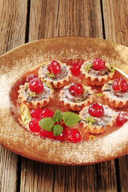 Mini tart çikolata dolgulu