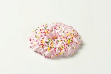 Beze çelenk şeklinde kurabiye