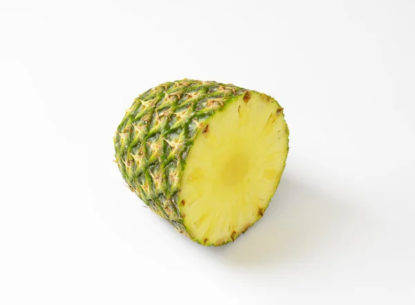 Ananás metade — Fotografia de Stock