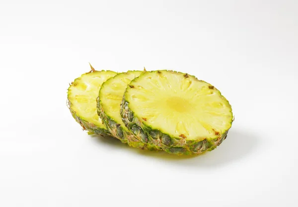 Fette di ananas fresche — Foto Stock