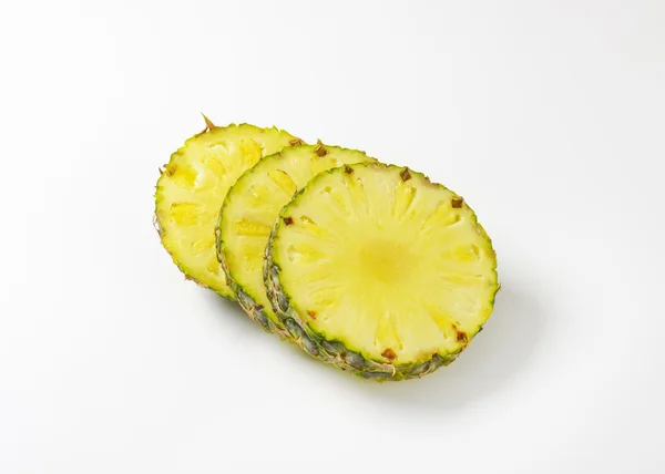 Fette di ananas fresche — Foto Stock