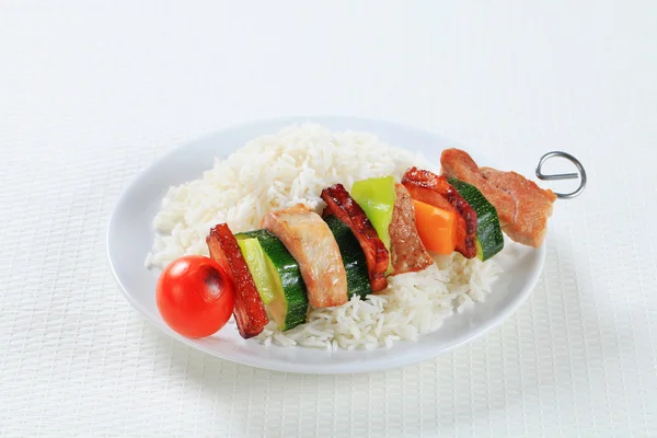 Shish kebab with rice — Stock Photo, Image
