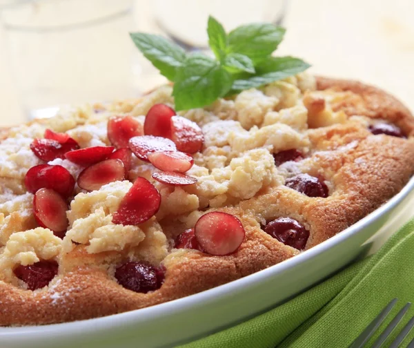 Cherry sponge cake — Stock Photo, Image