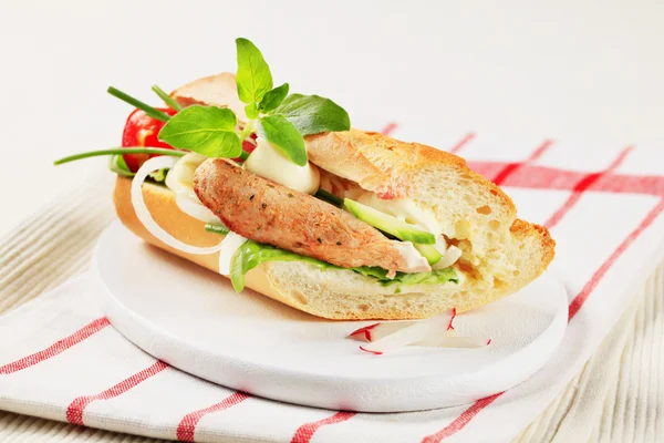 Бутерброд зі свинини та овочів — стокове фото
