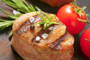 ızgara domuz madalyon