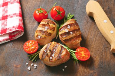 ızgara domuz madalyonlar