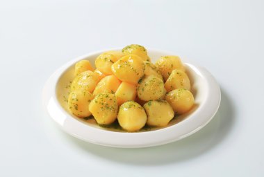 patates ezmesi ve maydanoz ile